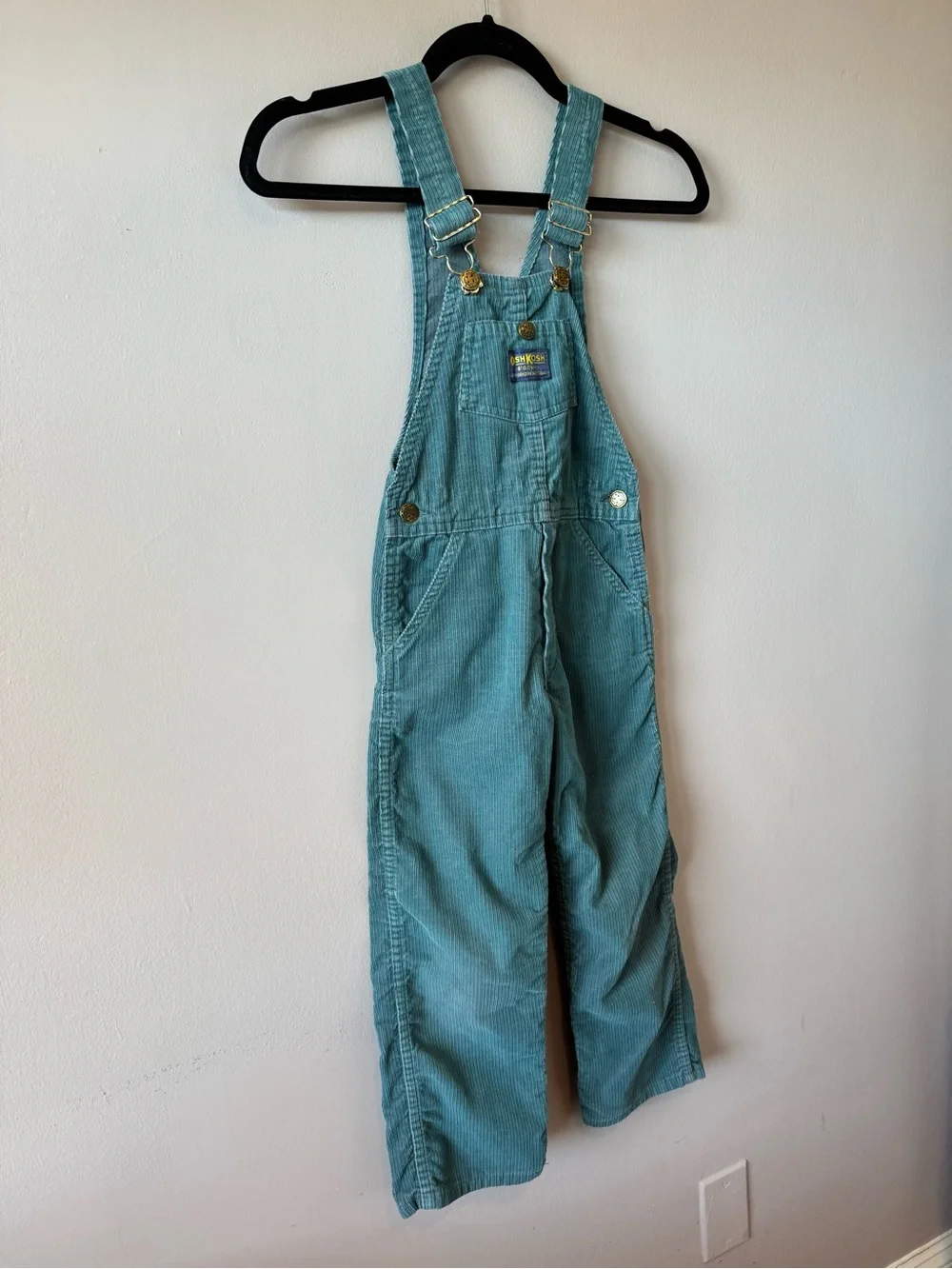 Vintage 1990s Osh Kosh B’Gosh Light Corduroy Green Pinstripe Overalls‎ Size 6